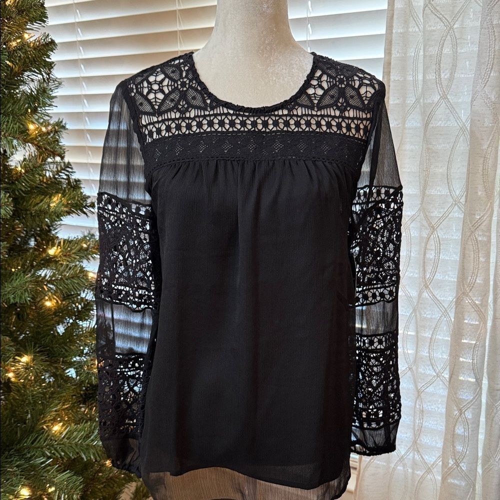 Lucky Brand Black Lace Boho Blouse Sheer Sleeve Crochet Detail Size S NWT